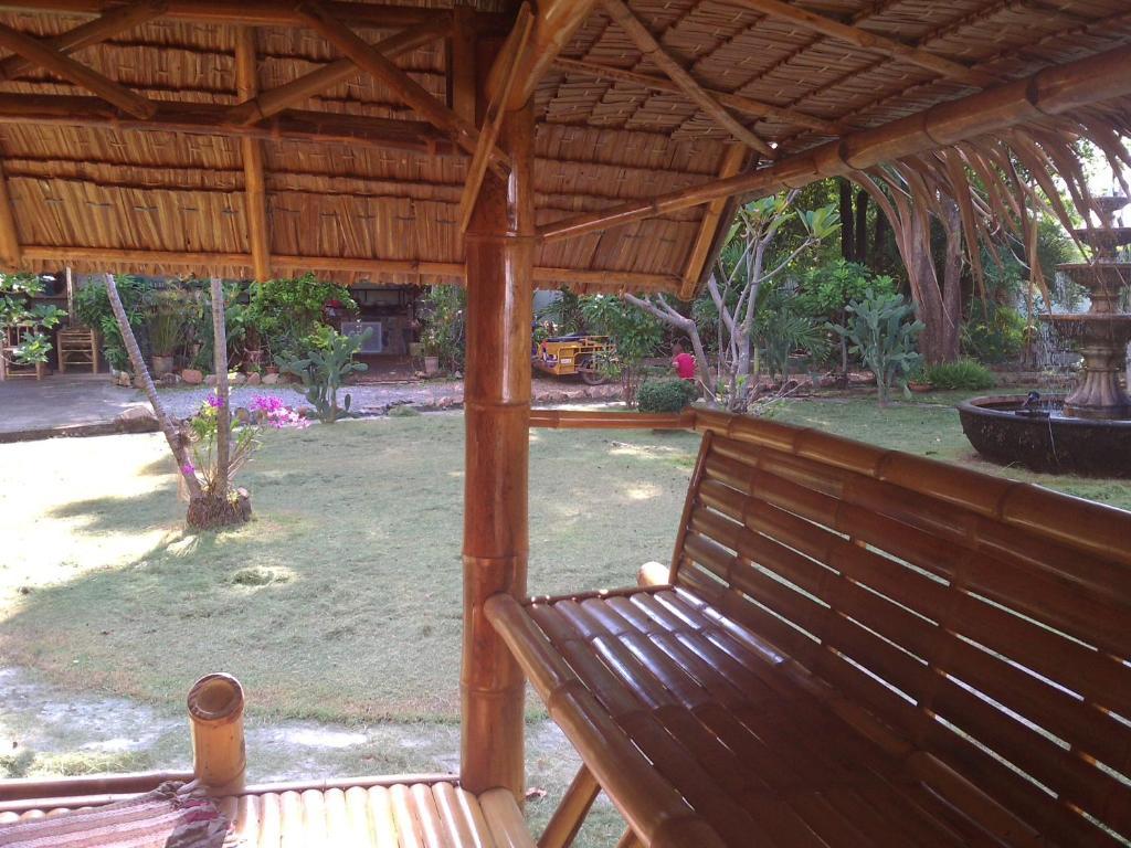 Ban Sabai Sabai Guest House Kanchanaburi by Rom bilde