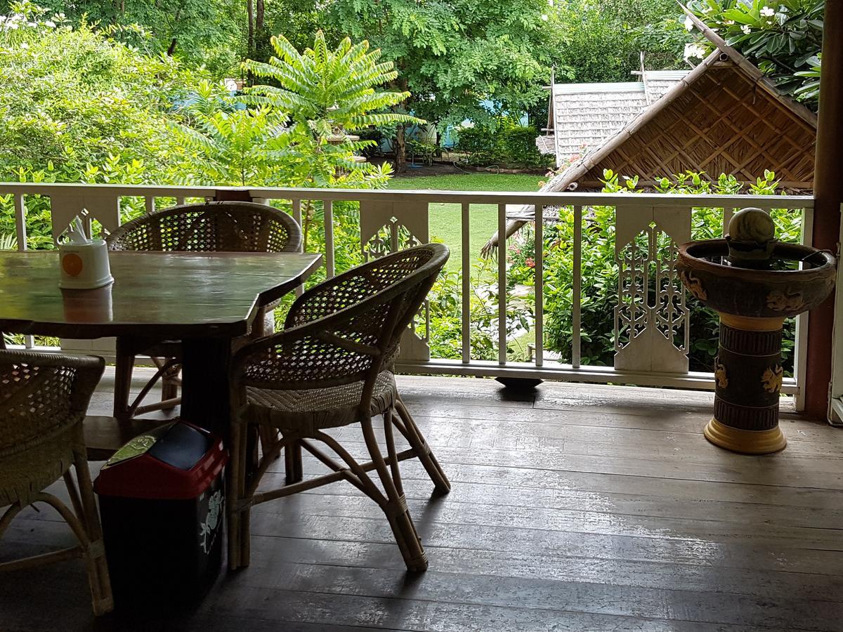Ban Sabai Sabai Guest House Kanchanaburi by Eksteriør bilde